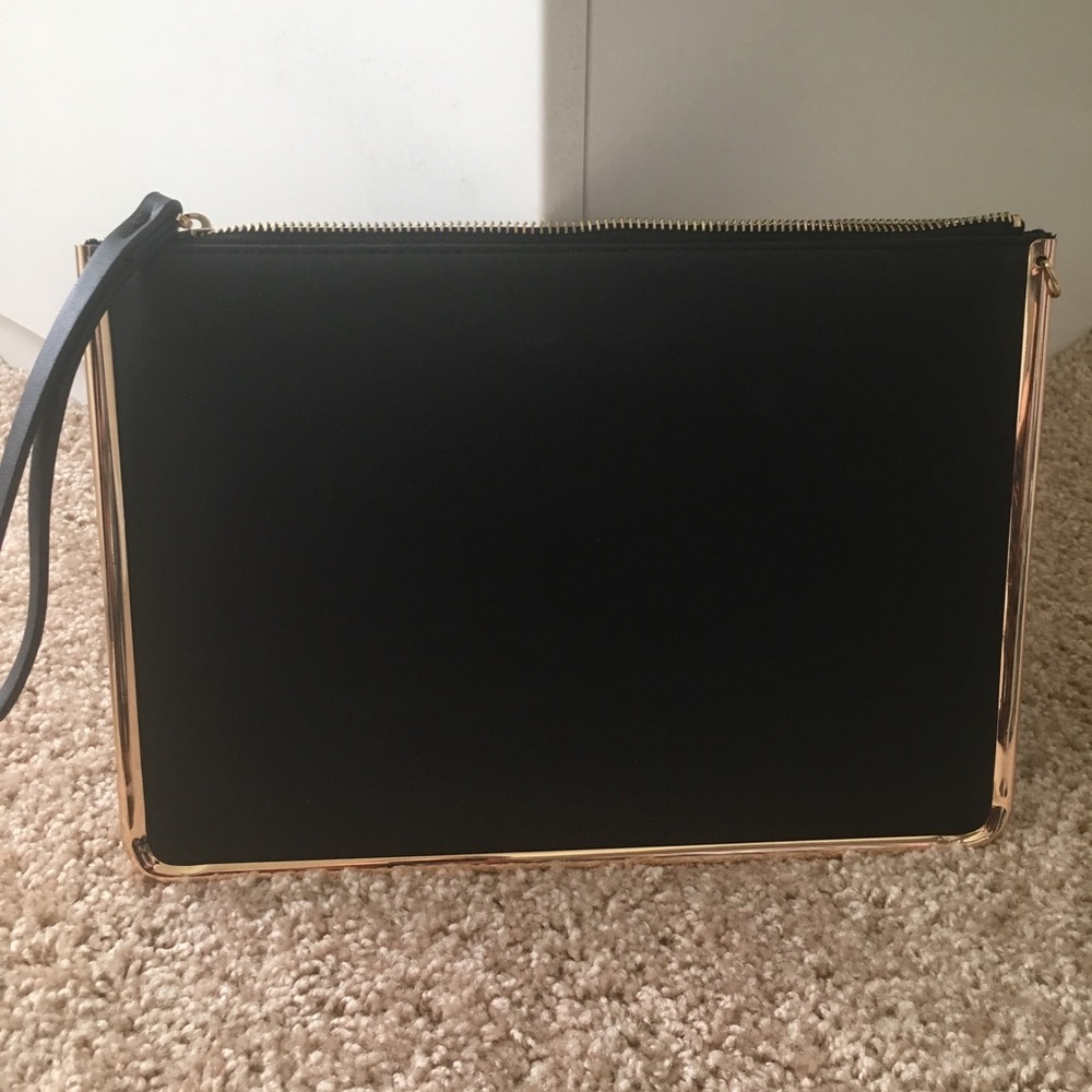 Wristlet